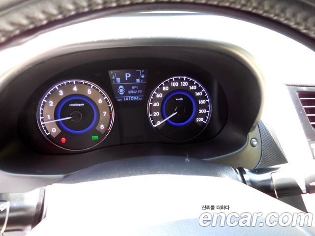 Hyundai Accent 2012 thumb 8