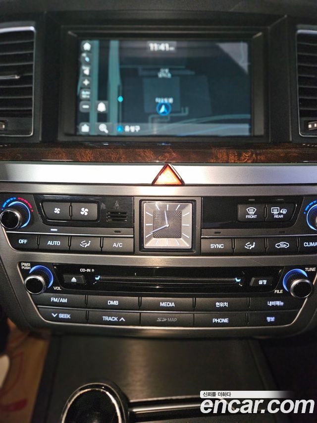 Hyundai Genesis 2015 thumb 11
