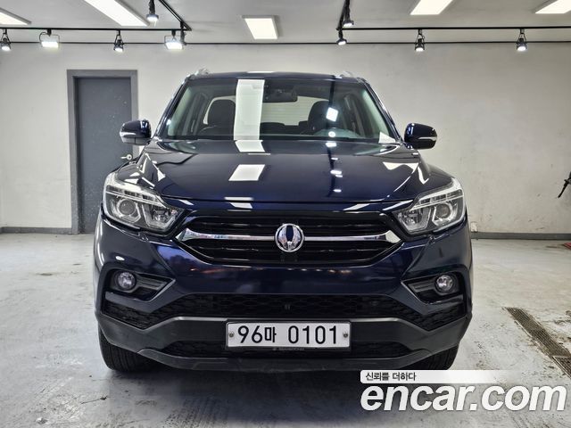SsangYong Rexton 2018 thumb 2