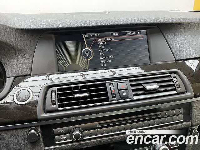 BMW 5 серии 2010 thumb 11