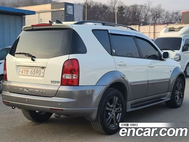 SsangYong Rexton 2011 thumb 4