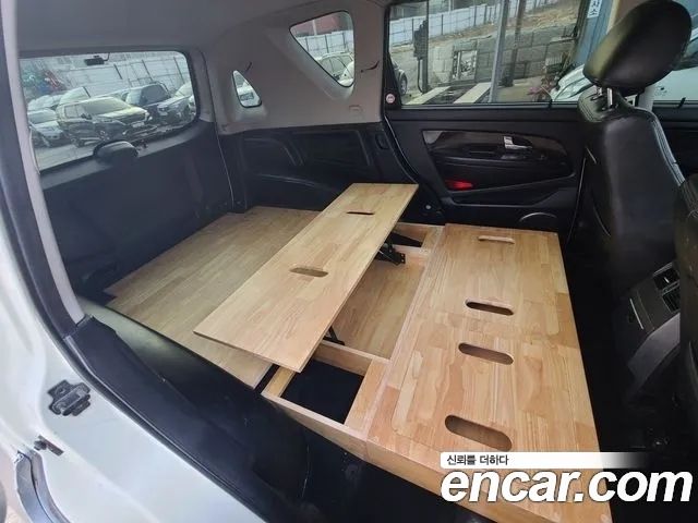SsangYong Rexton 2011 thumb 10