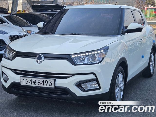 SsangYong Tivoli 2017 thumb 4