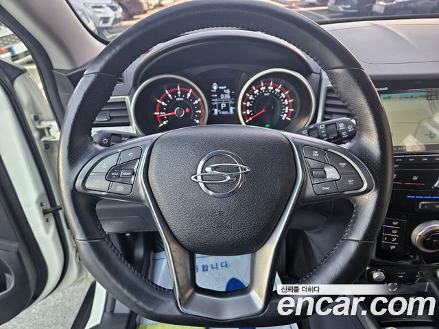 SsangYong Tivoli 2017 thumb 9