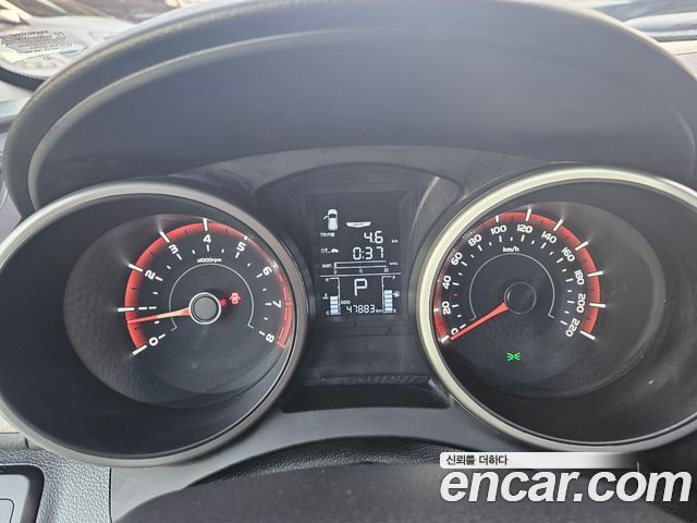 SsangYong Tivoli 2017 thumb 10