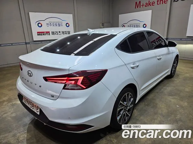 Hyundai Avante 2019 thumb 8
