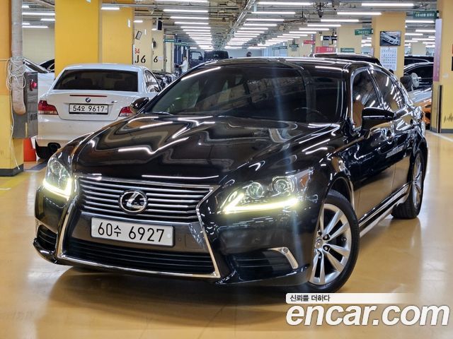 Lexus LS 2014 thumb 3
