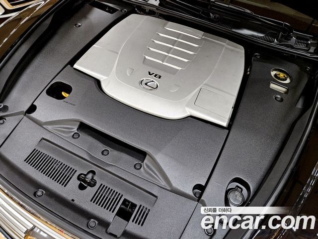 Lexus LS 2014 thumb 6