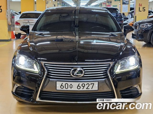 Lexus LS 2014 thumb 12
