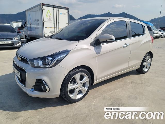 Chevrolet Spark 2017 thumb 2