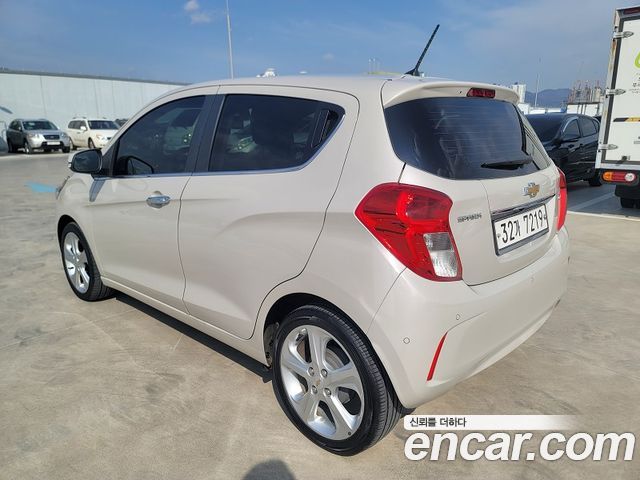 Chevrolet Spark 2017 thumb 3
