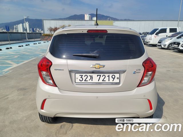 Chevrolet Spark 2017 thumb 4
