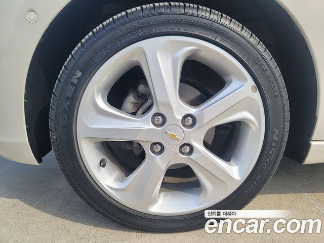 Chevrolet Spark 2017 thumb 9