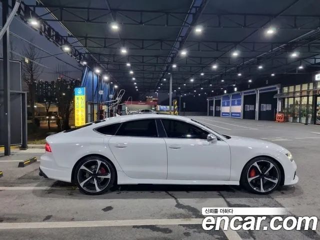 Audi A7 2013 thumb 8