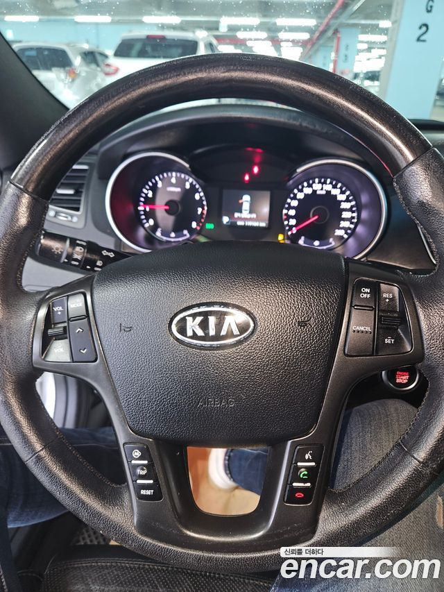 Kia K7 2012 thumb 8