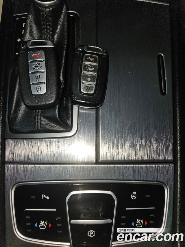 Kia K7 2012 thumb 10
