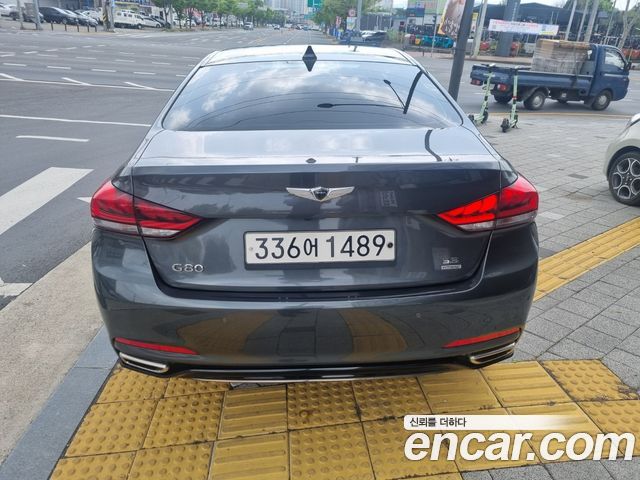 Genesis G80 2019 thumb 5
