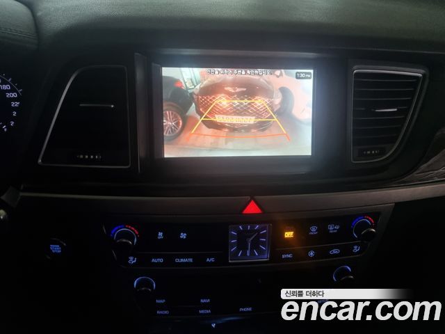 Genesis G80 2019 thumb 12