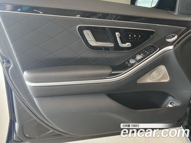 Mercedes-Benz S-Class 2021 thumb 6