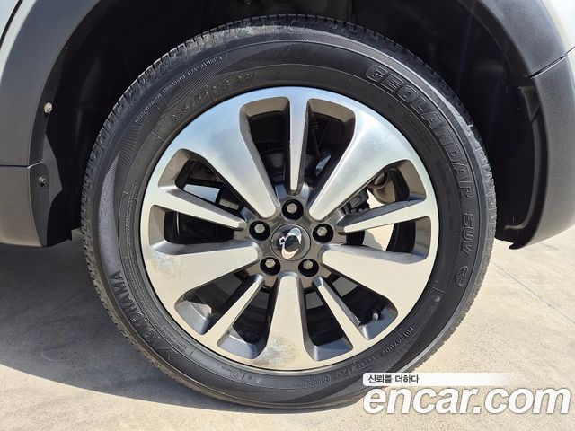 SsangYong Korando 2014 thumb 10