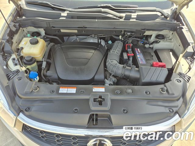 SsangYong Korando 2014 thumb 11