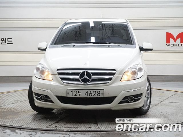 Mercedes-Benz B-Class 2011 thumb 2