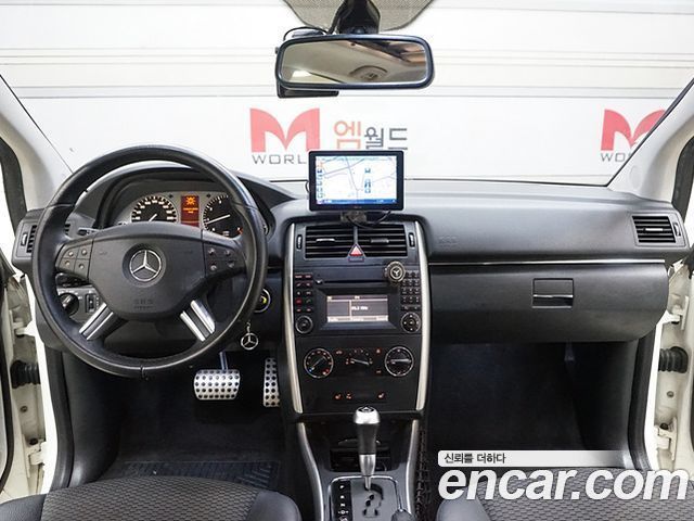 Mercedes-Benz B-Class 2011 thumb 7