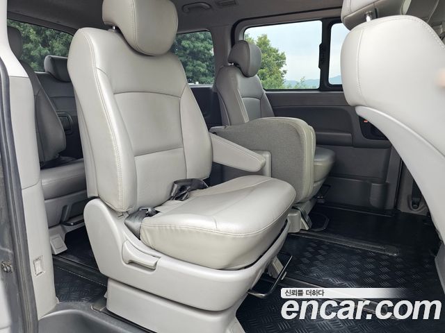 Hyundai Starex 2019 thumb 9