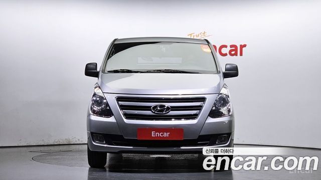 Hyundai Starex 2017 thumb 4