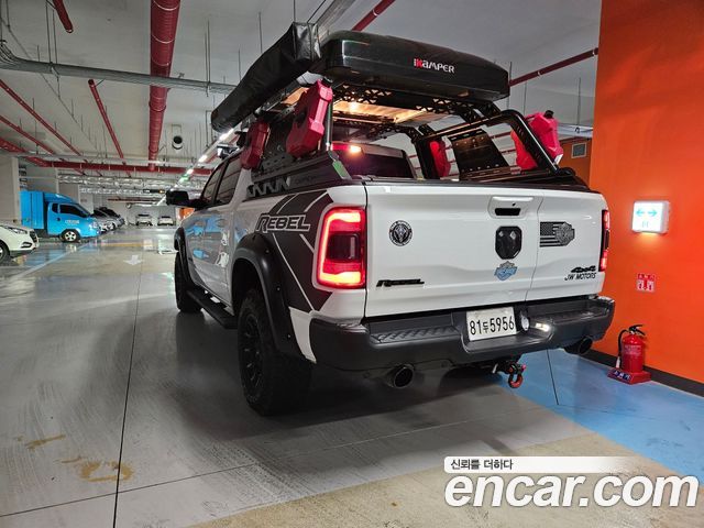 Dodge Ram Pick Up 2020 thumb 5