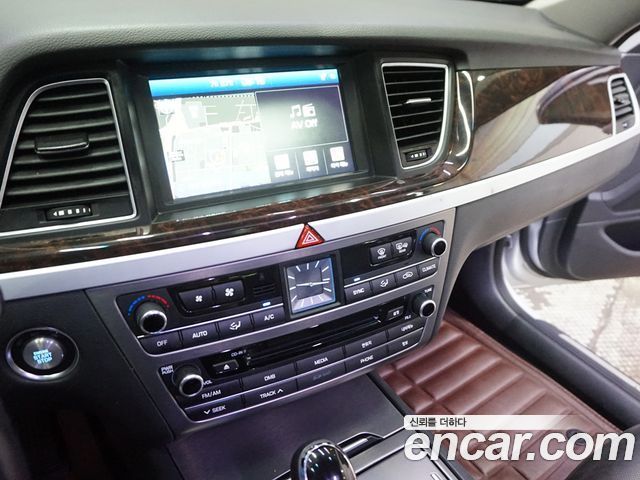 Hyundai Genesis 2015 thumb 9
