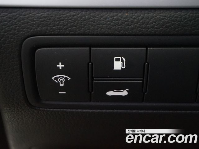 Hyundai Genesis 2015 thumb 12