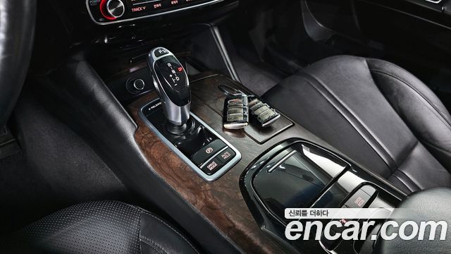 Kia K9 2012 thumb 9