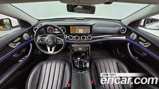Mercedes-Benz E-Class 2019 thumb 8