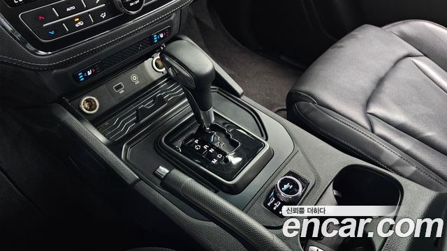 SsangYong Rexton 2021 thumb 9