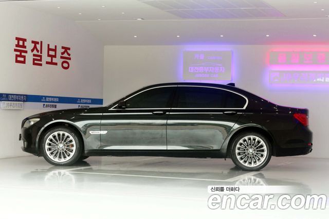 BMW 7 серии 2012 thumb 6