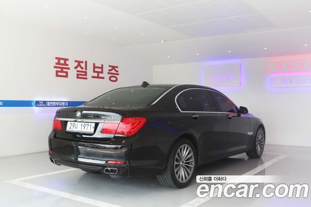 BMW 7 серии 2012 thumb 9