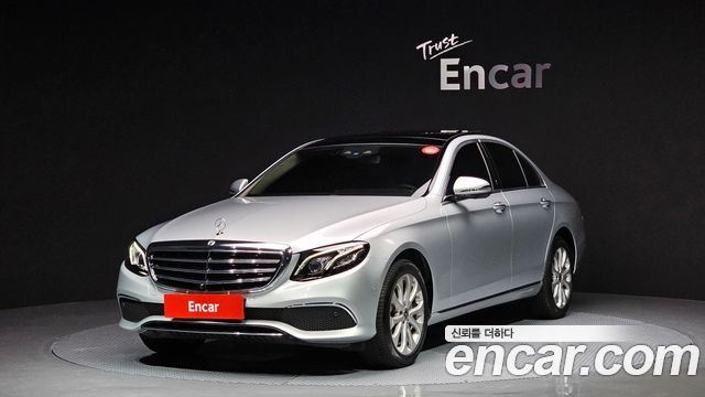 Mercedes-Benz E-Class 2019 thumb 2