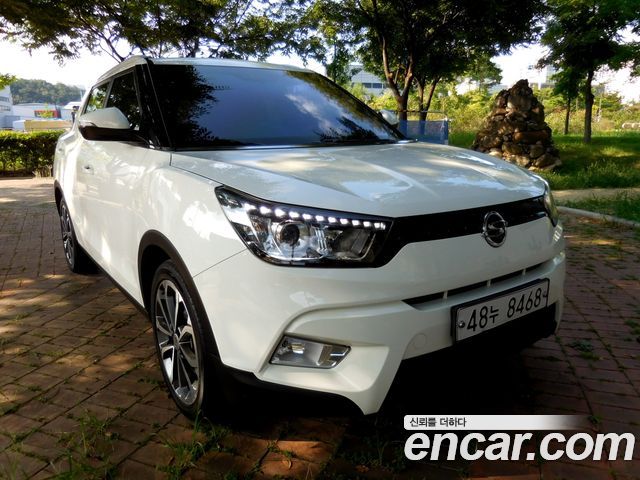 SsangYong Tivoli 2017 thumb 5