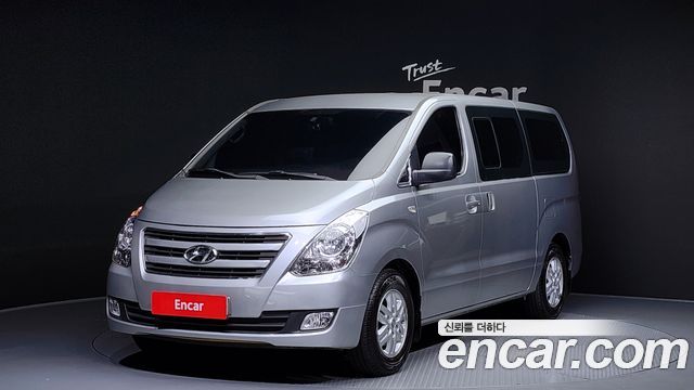 Hyundai Starex 2017 thumb 2