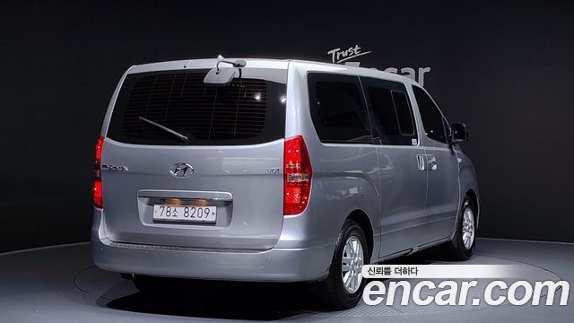 Hyundai Starex 2017 thumb 3