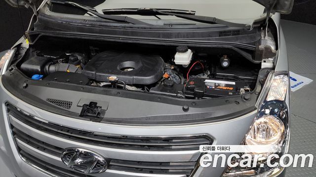 Hyundai Starex 2017 thumb 6