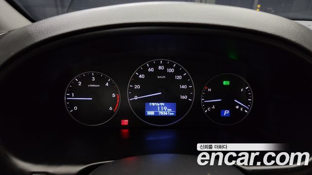 Hyundai Starex 2017 thumb 8