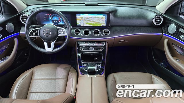 Mercedes-Benz E-Class 2019 thumb 8