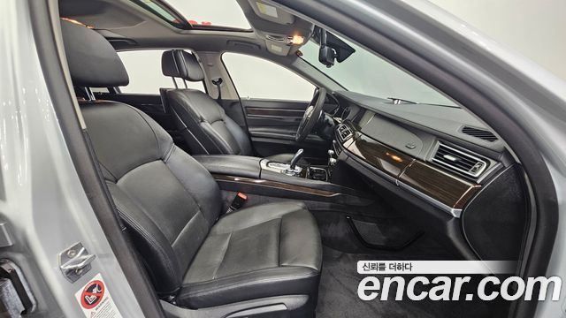 BMW 7 серии 2013 thumb 11