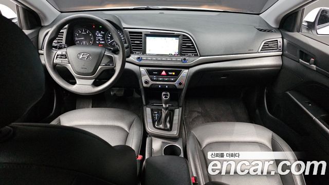 Hyundai Avante 2018 thumb 8