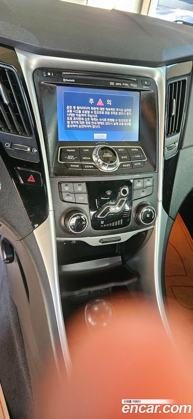 Hyundai Sonata 2010 thumb 8