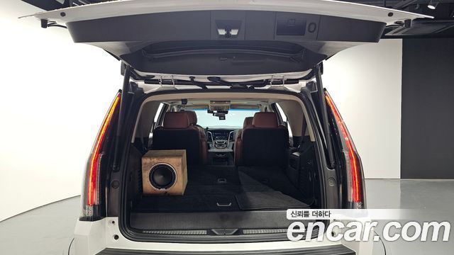 Cadillac Escalade 2018 thumb 11