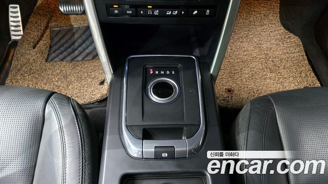 Land Rover Discovery Sport 2016 thumb 10