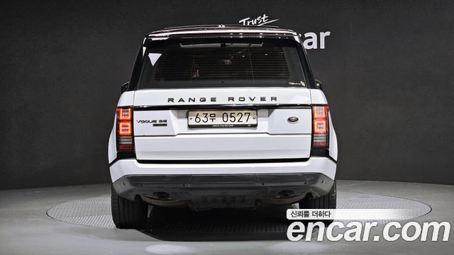 Land Rover Range Rover 2015 thumb 5